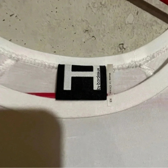 H By Bordeaux Women's T-Shirt White Asymmetrical Hem Back Cut Outs Size XS - Picture 2 of 6